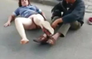 XXX 裸のお尻のおなら 女の子 だって エロ 動画