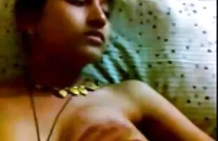 XXX 美しい女性のための官能的な顔の香り 大島 丈 動画