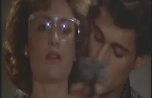 XXX Loventa小さなお尻の攻撃ハード エロ 動画 女性 向け