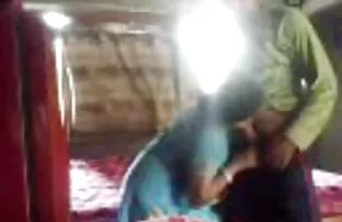 XXX ティーンの甘い無邪気に飲み込み、吐き出精液の後の性のおじいちゃん 素人 av シュガール