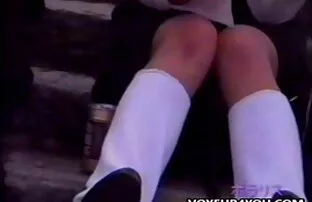 XXX 王の現実-若いブルネットの美しさ 沢井 亮 動画 無料