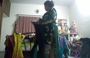 XXX Busty sex 無料 動画 女性 向け Darcy Tylerけいれんa黒コックとともに彼女の足