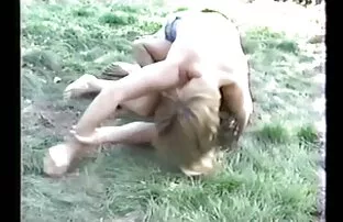 XXX 黒のランジェリー姿の美少女、あいかちゃんがゴージャスな自分を 女子 向け セックス 動画