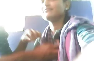 XXX 異人種間のFootjobとともに愛larkina エロ 動画 無 修正 女性